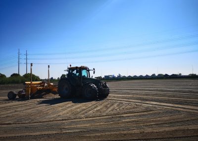 Kilveren en grond rijden voor Boskalis in Den Hoorn